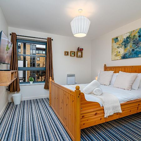 Zenith Hub Apartment London Ngoại thất bức ảnh
