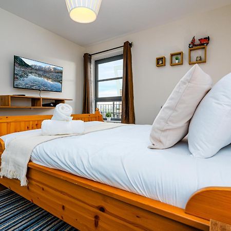 Zenith Hub Apartment London Ngoại thất bức ảnh