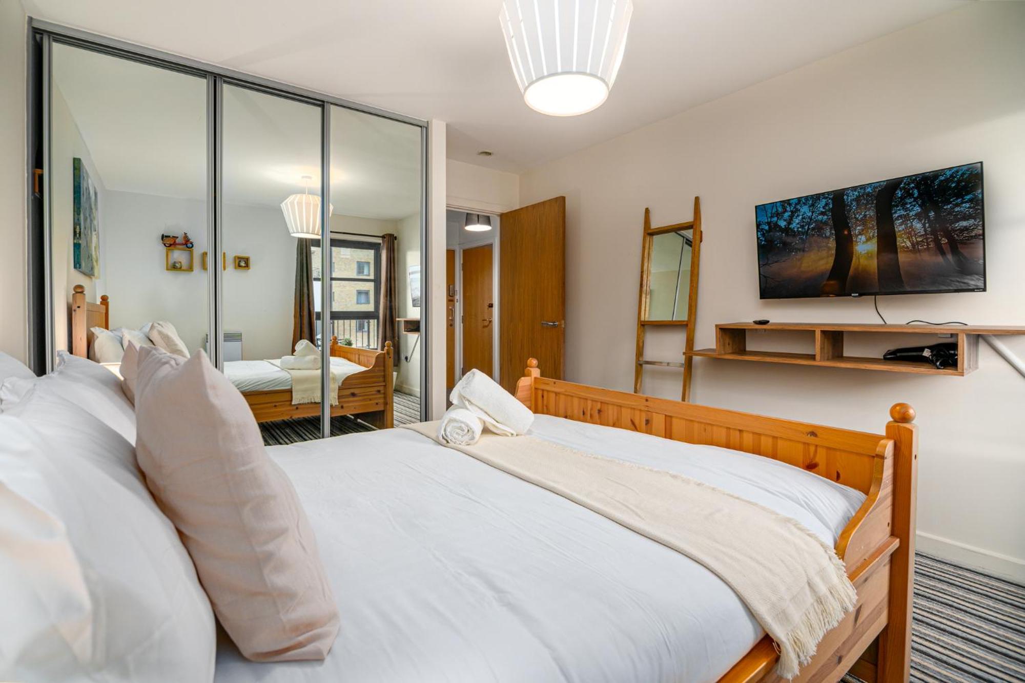 Zenith Hub Apartment London Ngoại thất bức ảnh
