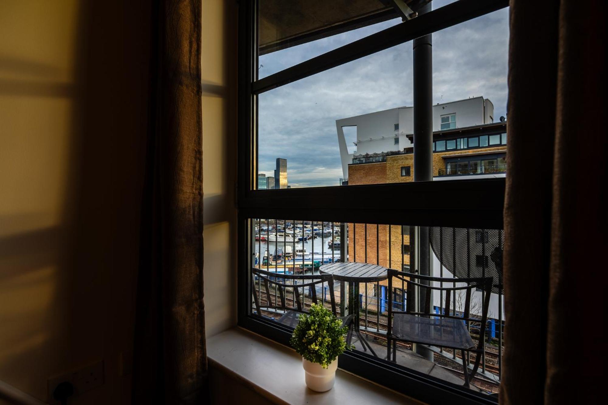 Zenith Hub Apartment London Ngoại thất bức ảnh