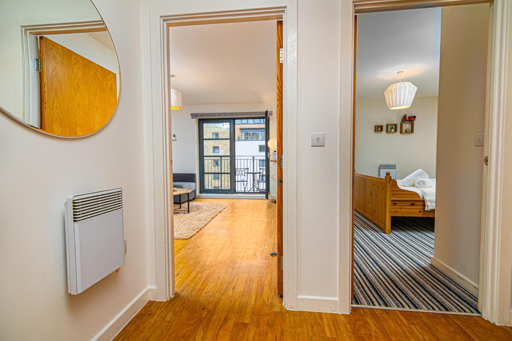Zenith Hub Apartment London Ngoại thất bức ảnh