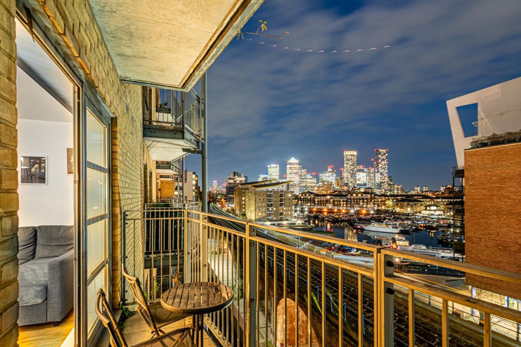 Zenith Hub Apartment London Ngoại thất bức ảnh