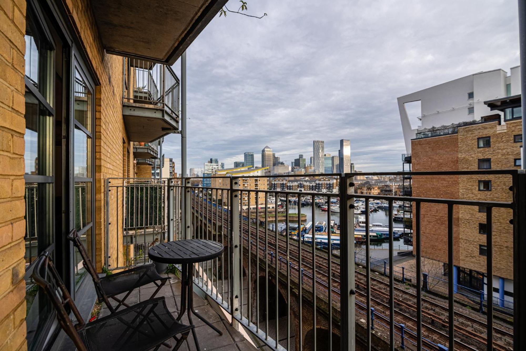 Zenith Hub Apartment London Ngoại thất bức ảnh