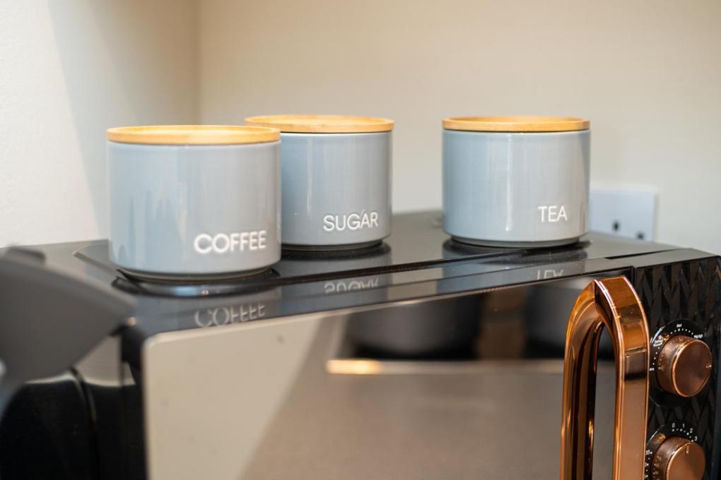 Zenith Hub Apartment London Ngoại thất bức ảnh