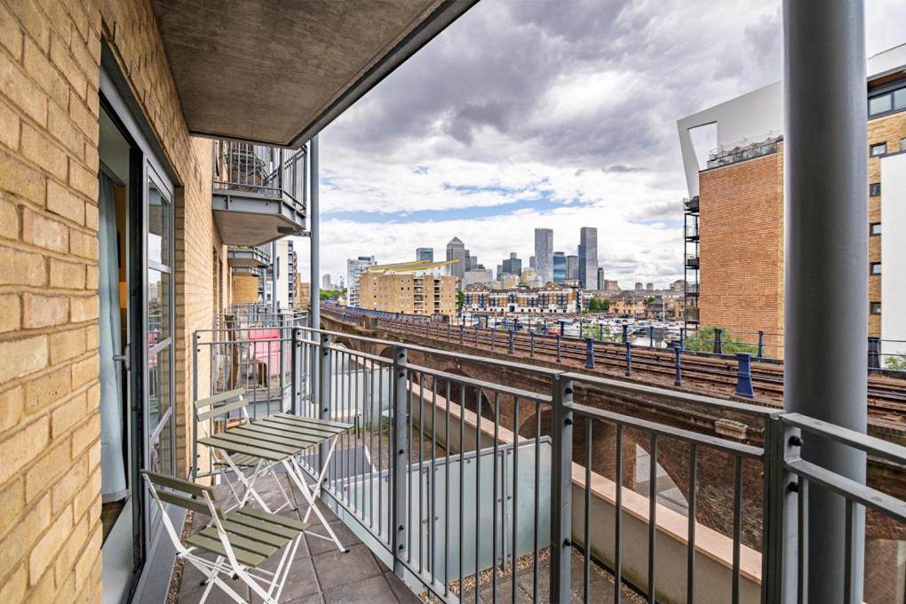 Zenith Hub Apartment London Ngoại thất bức ảnh