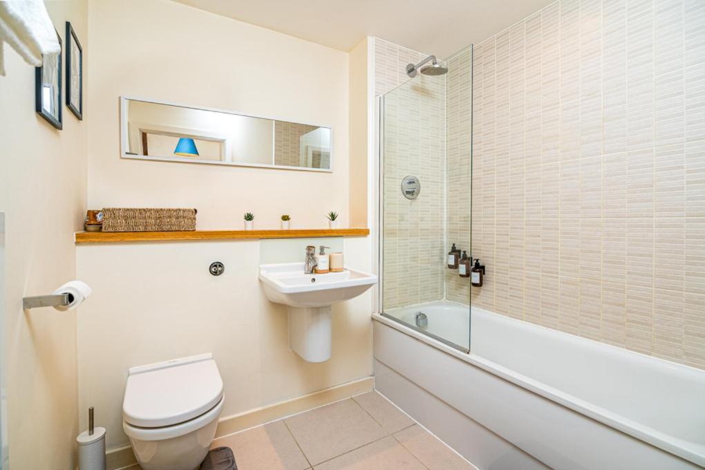 Zenith Hub Apartment London Ngoại thất bức ảnh