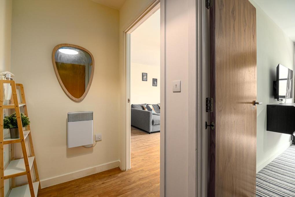 Zenith Hub Apartment London Ngoại thất bức ảnh