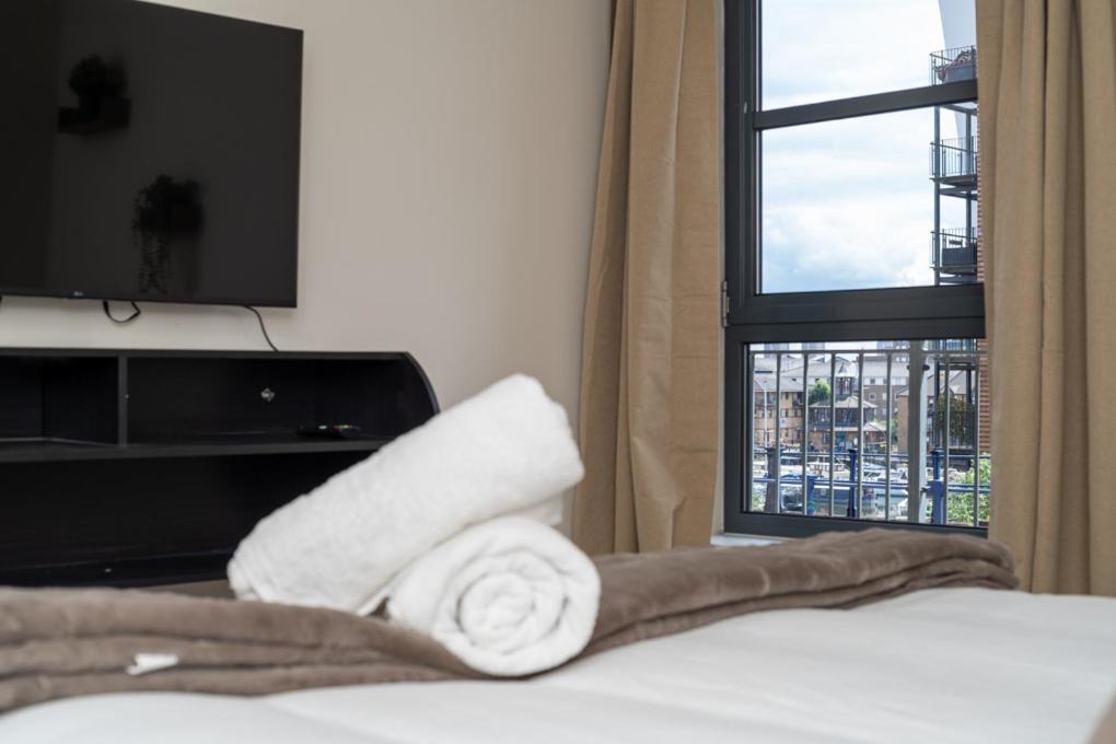 Zenith Hub Apartment London Ngoại thất bức ảnh